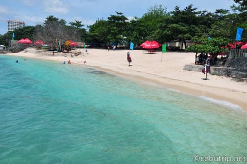 Isla Villa 2 - Luxury Pool Villa w Karaoke