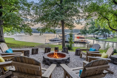 Lakefront fire pit