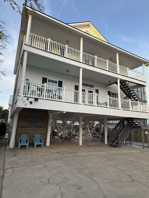 Beach House w/ Heated Pool, Hot Tub, Shuffleboard