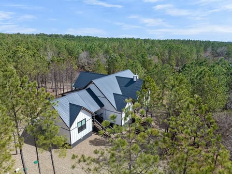 Aerial shot of Billiard Breezeway & the beautiful surrounding pines.