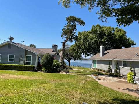 2 Lake Access Homes sleeps 15
