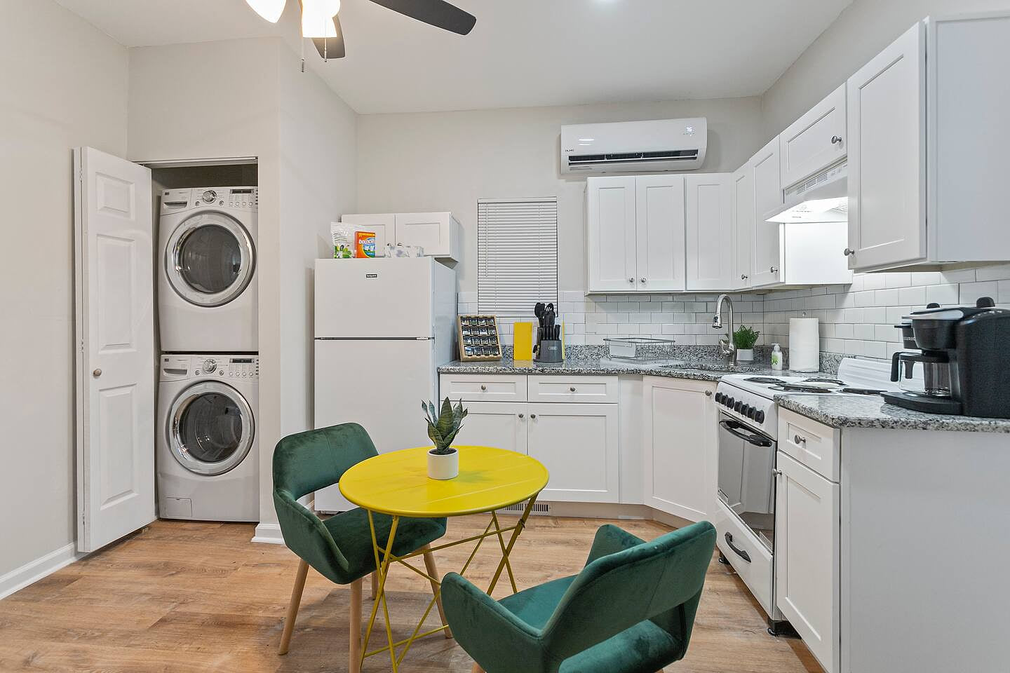 "The Barbie"-Monthly stays in Heart of Atlanta!