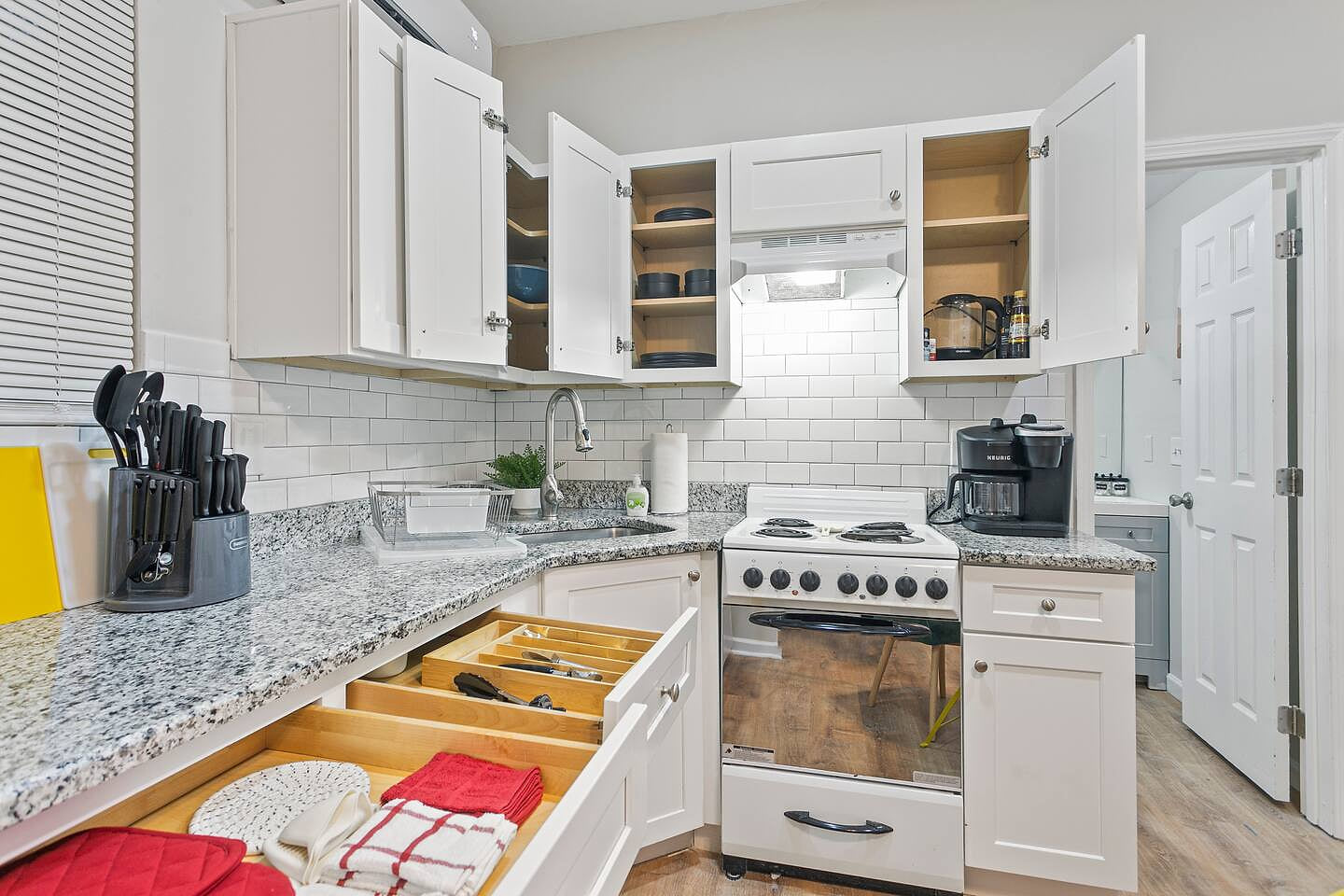 "The Barbie"-Monthly stays in Heart of Atlanta!