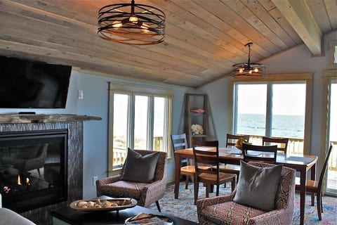 3rd floor great room with amazing views