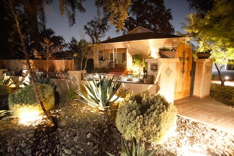 Group Retreat with Hot Tub & Studio