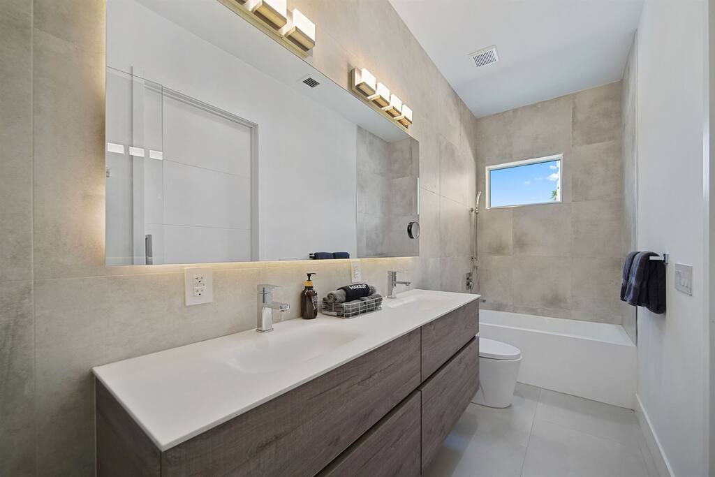 relax-in-style-mag-mile-pool-billiards-and-more/