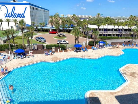 [gulfside] 5000 sq-ft pool