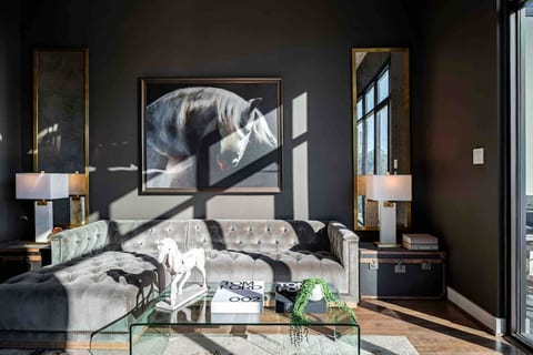 Kirby Haus· Modern Luxury · Rice Village •3900sqft