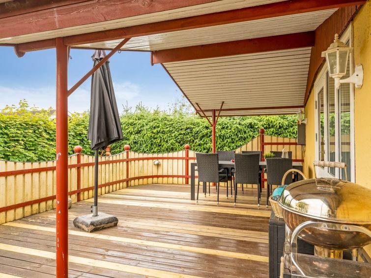 stefanka-225m-from-the-sea/