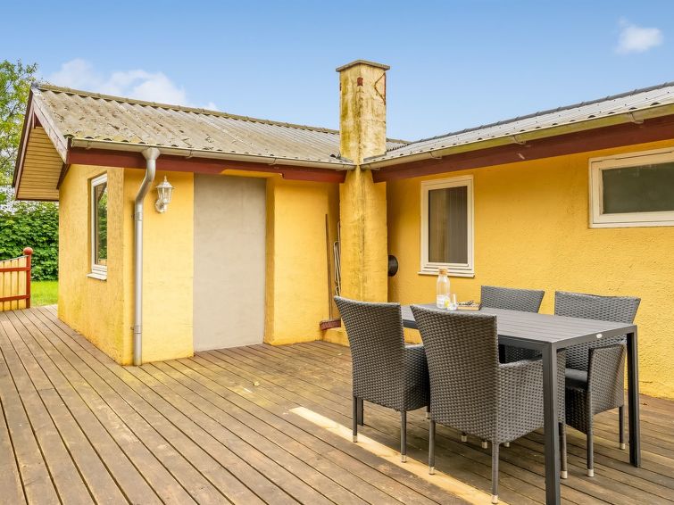 stefanka-225m-from-the-sea/