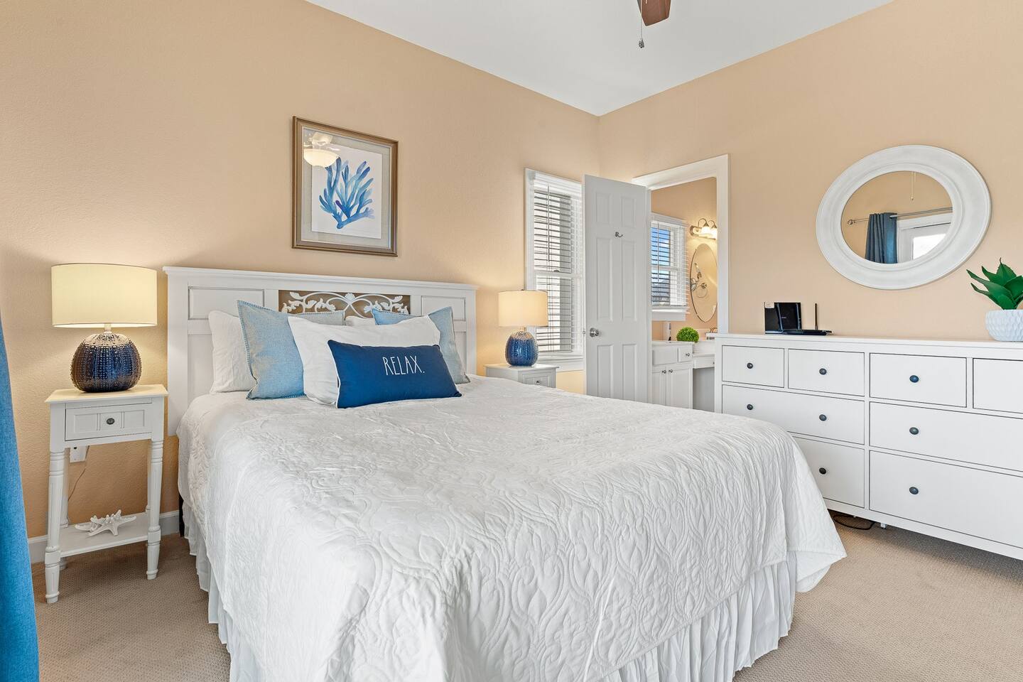 Queen En Suite with Deck Access