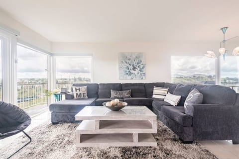 Amazing Views - Central Location & Close to SDSU