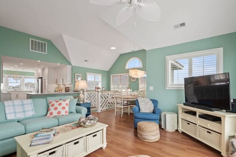 Majesty OBX Ocean Views/Hot Tub/Pool!