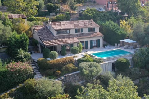 Luxury Villa. Panoranic Views.