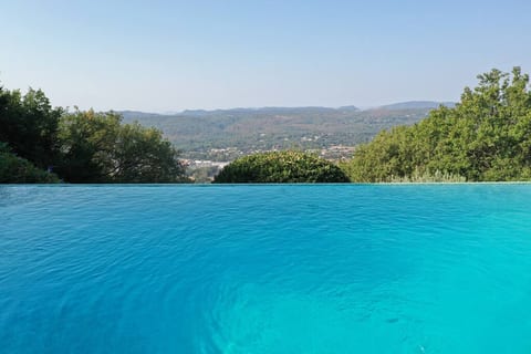 Luxury Villa. Panoranic Views.