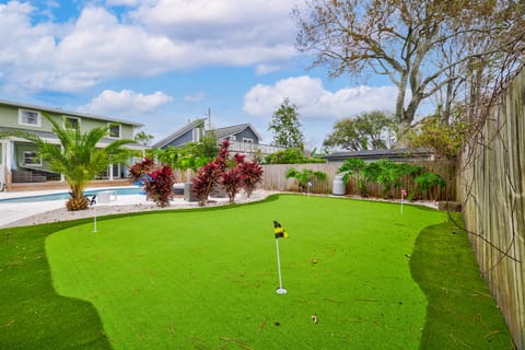 Tide View: Family-Friendly Beach Retreat with Private Pool