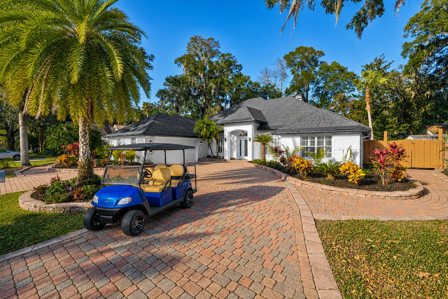 *Limited-Time Perk: Complimentary 6-Seater Golf Cart* Free six-person golf cart included with 4+ night stays. Valid for reservations before 12/31/26. A $500 damage deposit is required. Subject to availability. Golf carts provided by Sublime Rides.