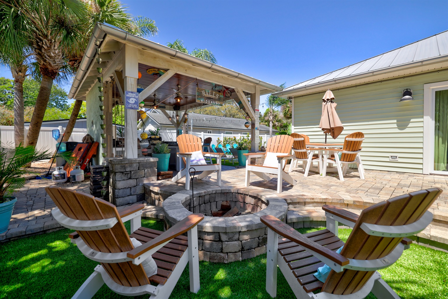 The perfect place to relax - Islander: Key West meets Jax Beach, resort style, heated pool! - Jacksonville Beach