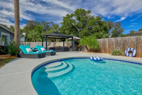 The Pickle Pad: Beach/Pool Days & Pickleball Nights