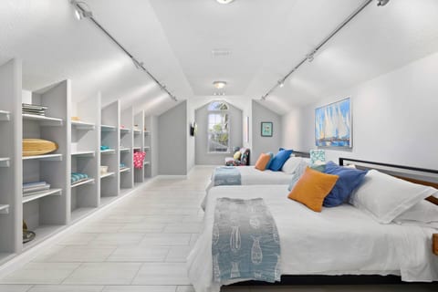 Guest Bedroom 2: two queen beds and smart TV
