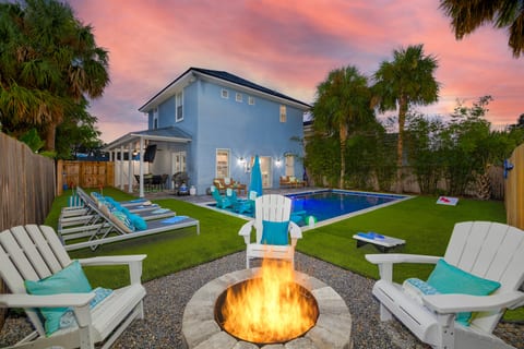 Ocean Blue: Family-Friendly Beach Escape with Pool & Games