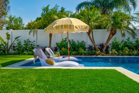 In the sun or in the shade, relax