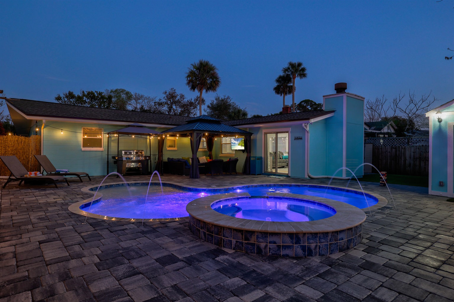 Beachside: Newly renovated w/ casita & heated pool - Jacksonville Beach