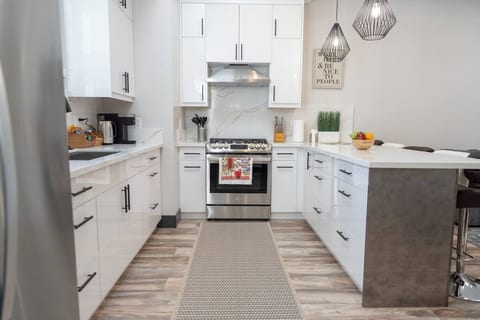 Gorgeous 3BR Home w/ Rooftop Deck Built 2022 p57