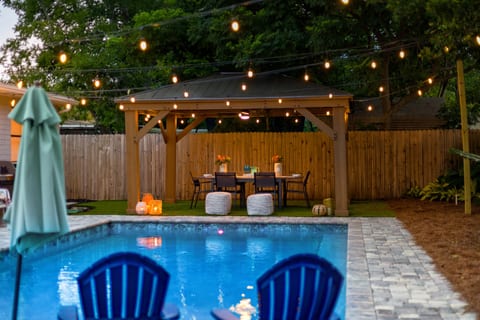 Mermaid Cove: Cozy Coastal Retreat | Pool + 8 Blocks to Beach