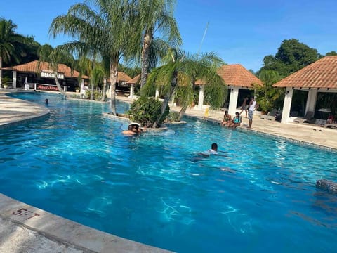 Starnatz Oceanview at the Camelot Village Ja!