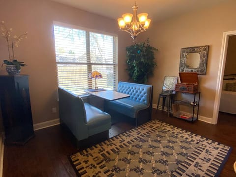 Modern home rare find, TV’s in BDRMS, UR Welcome!