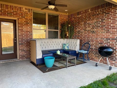 Modern home rare find, TV’s in BDRMS, UR Welcome!