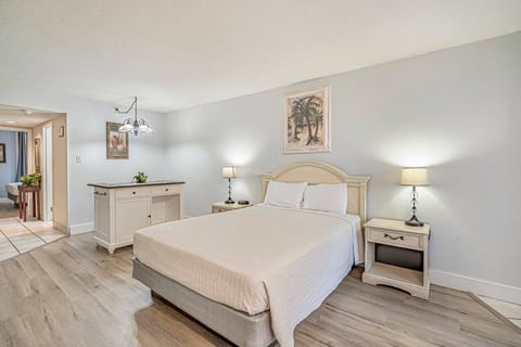 Adorable Ocean front condo