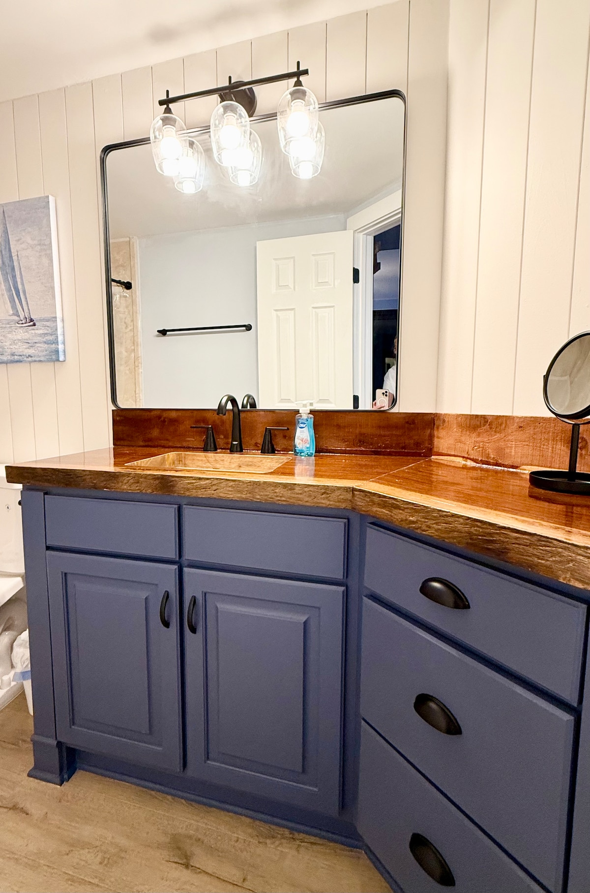 newly-renovated-3br-2ba-huge-balcony/