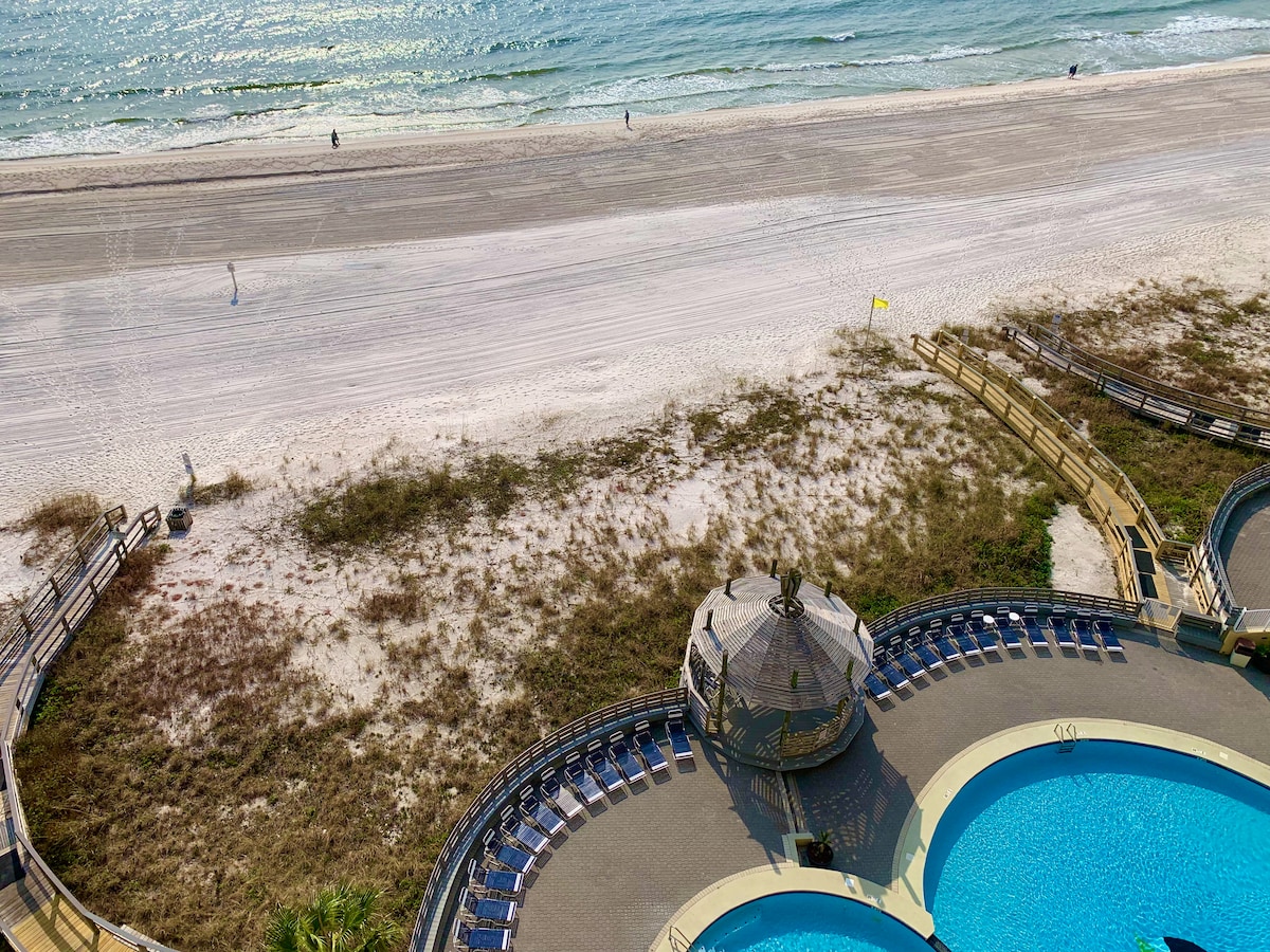 newly-renovated-3br-2ba-huge-balcony/