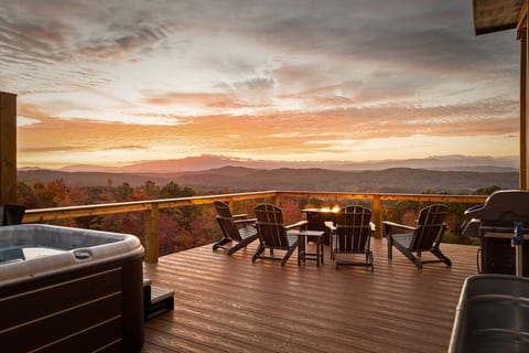 Private Deck: hot tub, cold plunge, shower, grill, and fire table