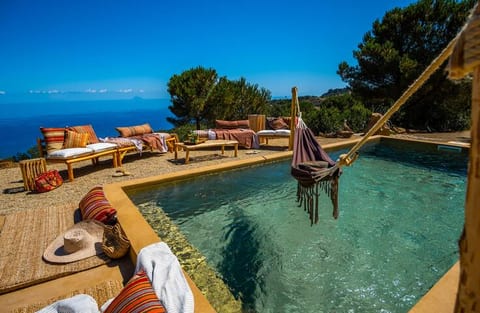 VILLA FAMILY RENTAL WITH PRIVATE POOL , SICILY