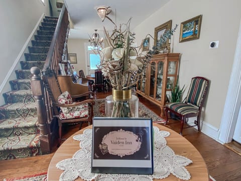 Vaiden Inn - Rent the inn, 4 beds, kitchenette