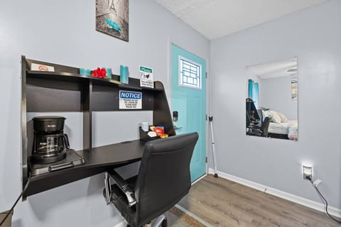 2 Rooms Private Entry No Shared Spaces By Downtown