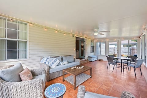 Coastal Navarre retreat between Destin & Pensacola - Holiday Home