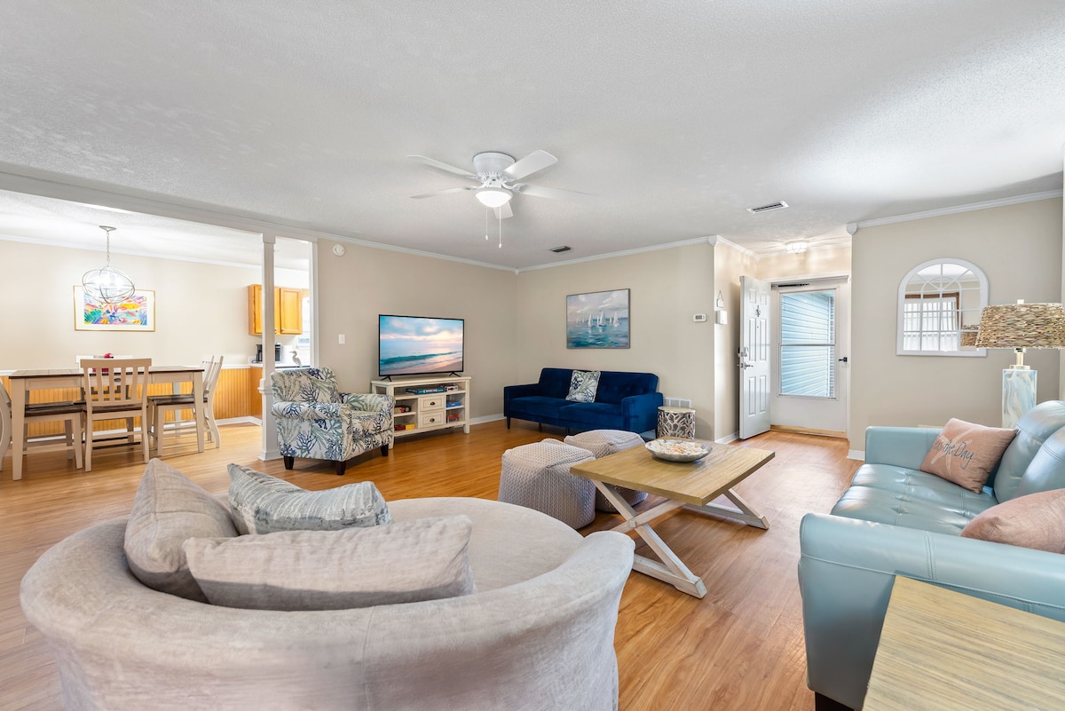 Cozy Family Beach Retreat – August & Fall Dates!