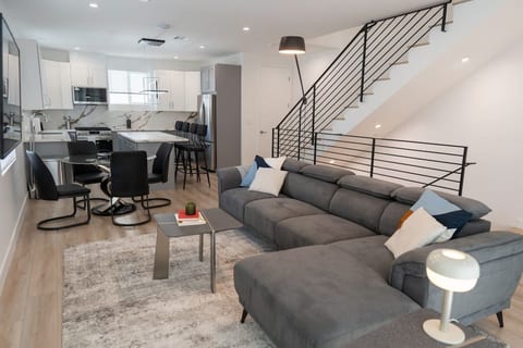 LIVING ROOM & DINING AREA -- View 3D Virtual Tour of the Property Here: https://tinyurl.com/y6hx8a9e