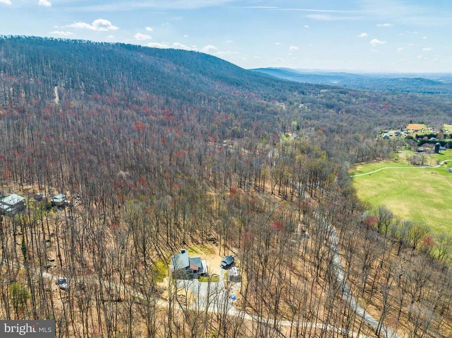4 King Suites | Hot Tub | FirePit | Arcade | Games