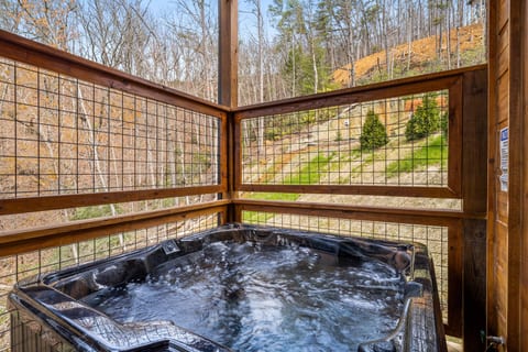 Shangri Lodge & Pool