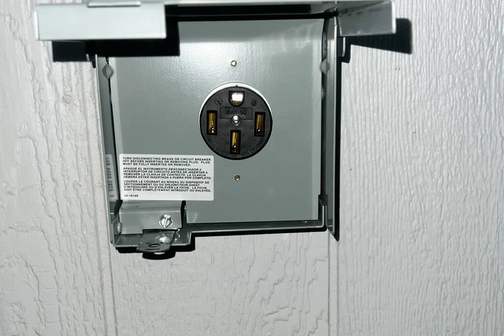 14-50 NEMA outlet for fast EV charging