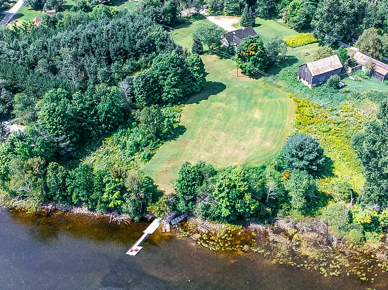 Silver Maple Farmhouse - Algonquin Highlands Silver Maple Farmhouse - Algonquin Highlands