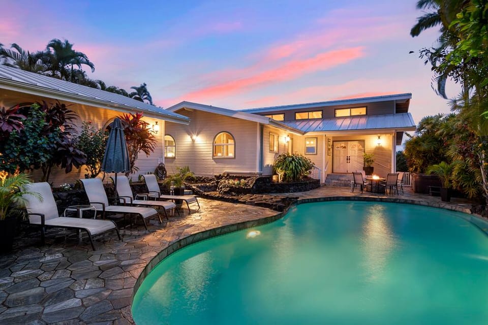Breezy Pool Oasis 5BR AC Ocean Views 5min to Beach - Kona