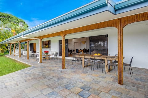 Designer House w Lap Pool AC Sunset Ocean Views