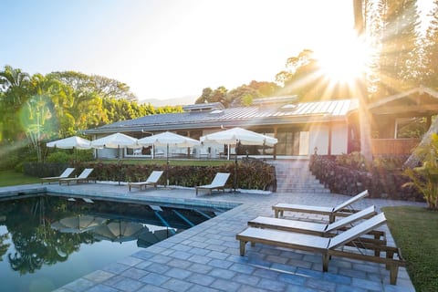 Designer House w Lap Pool AC Sunset Ocean Views