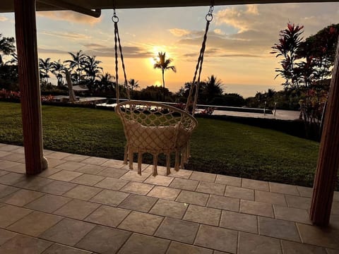 Designer House w Lap Pool AC Sunset Ocean Views
